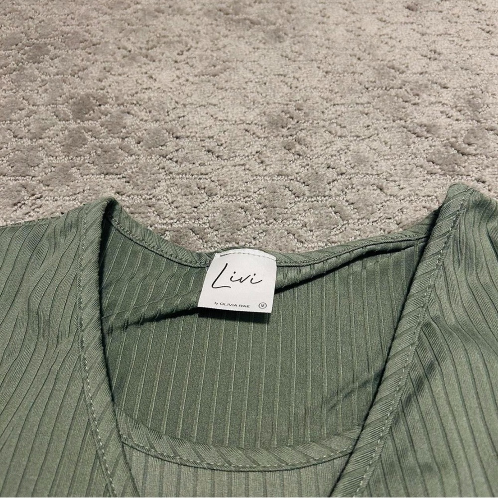 Green Long Sleeve Ribbed Top - Picture 3 of 4